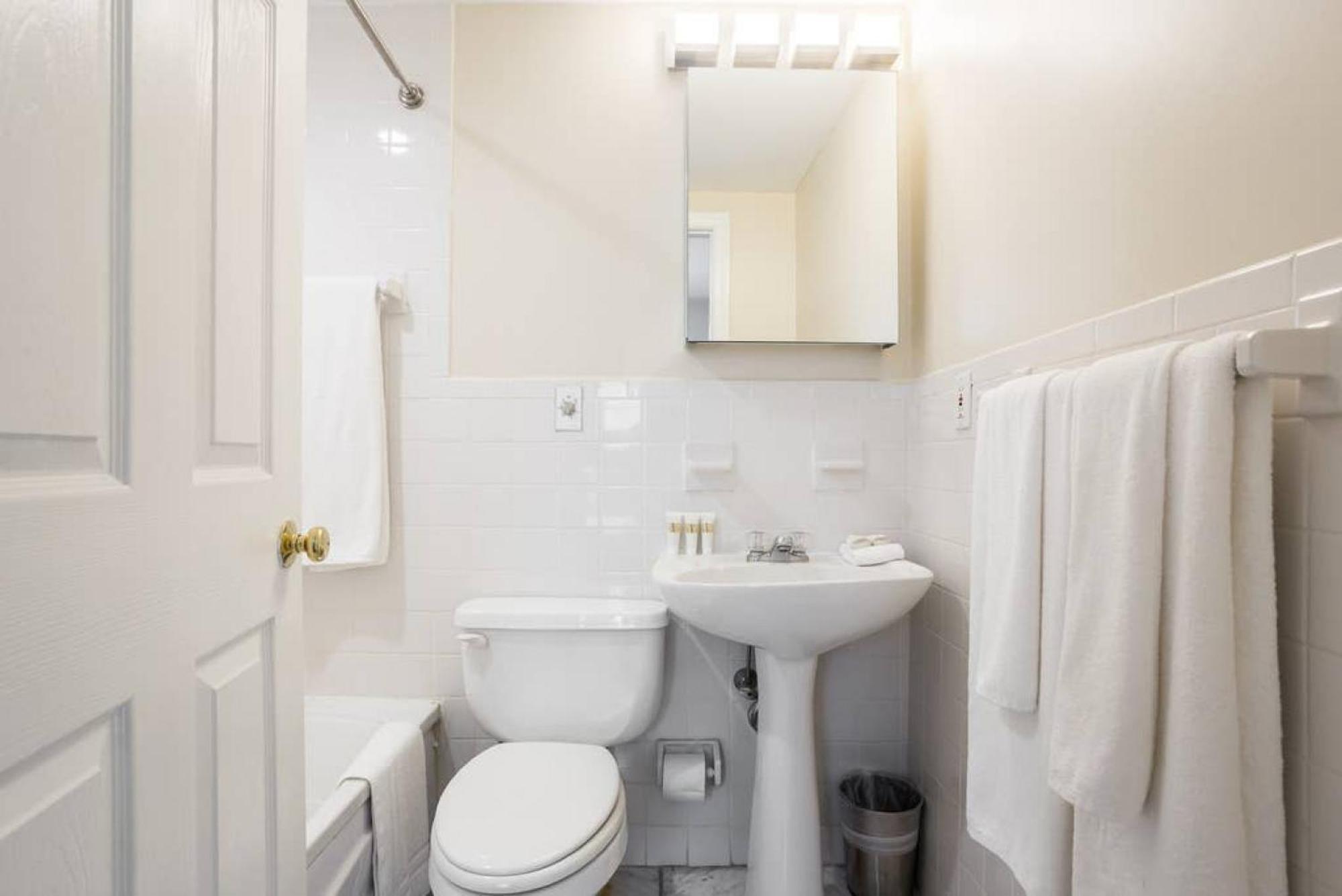 Beautiful 2 Bedroom Financial District Appartamento